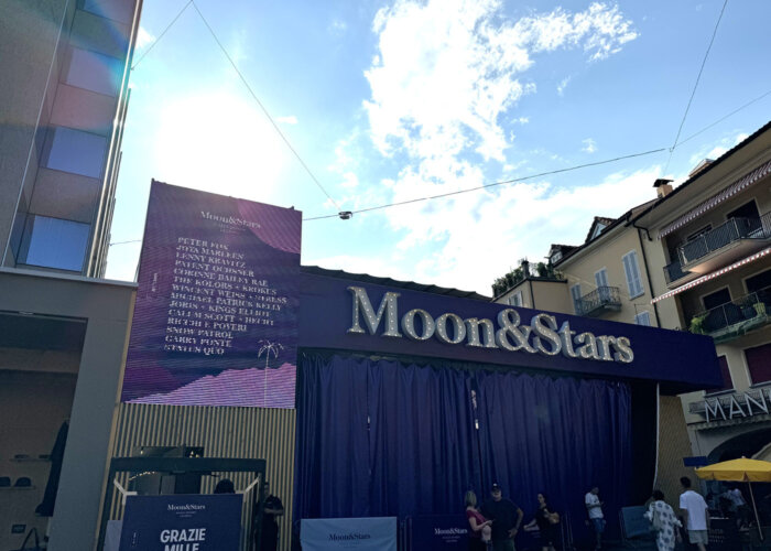 Screencom News Moonandstars Image